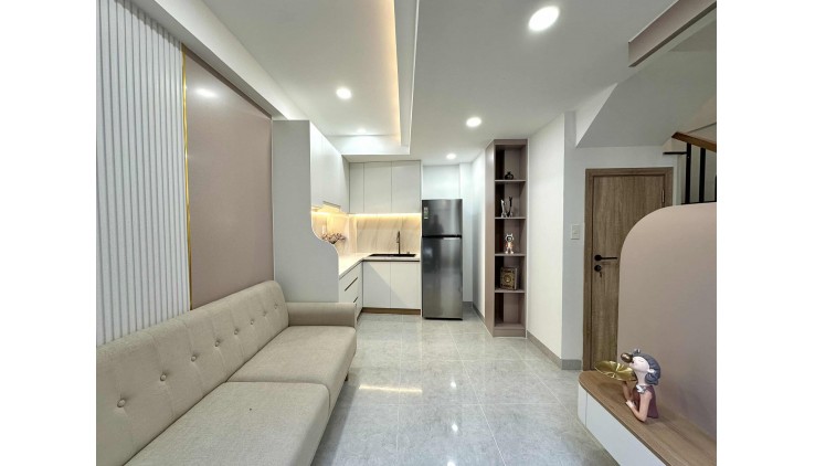 Bán Nhà Điện Biên Phủ  4 Tầng 3PN Giáp Q1 Chỉ Hơn 3 Tỉ